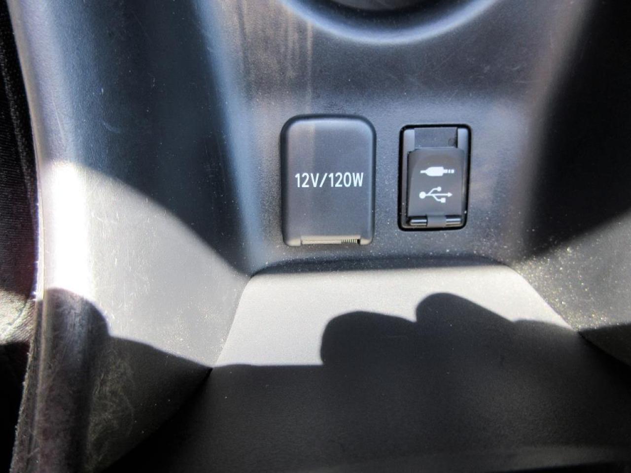 662777