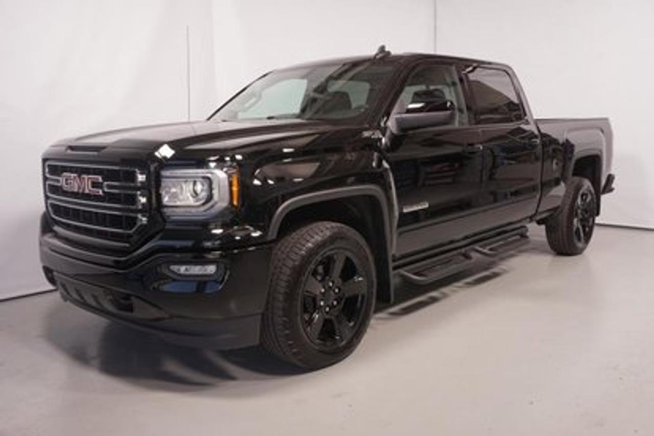 <a href=https://www.autoaubaine.com/GMC-Sierra 1500-c7025770.html>https://www.autoaubaine.com/GMC-Sierra 1500-c7025770.html</a>

GMC Sierra 1500 SLE  2018Régulateur de vitesse, Freins ABS, Contrôle de stabilité, Coussin gonflable conducteur, Coussins gonflables latéraux, Lecteur CD, Lecteur MP3, Volant ajustable, Tapis protecteurs, Caméra de recul, Volant gainé de cuir, Rétroviseur électrique, Direction assistée, Rétroviseurs chauffants, Coussins gonflables arrière pour la tête, Siège conducteur - soutien lombaire, Freins à disque, Antipatinage, Système de surveillance de la pression des pneus, Technologie Bluetooth intégrée, Roue de secours - Temporaire, Climatisation