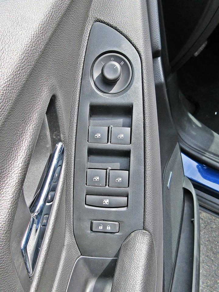 662817.11648642