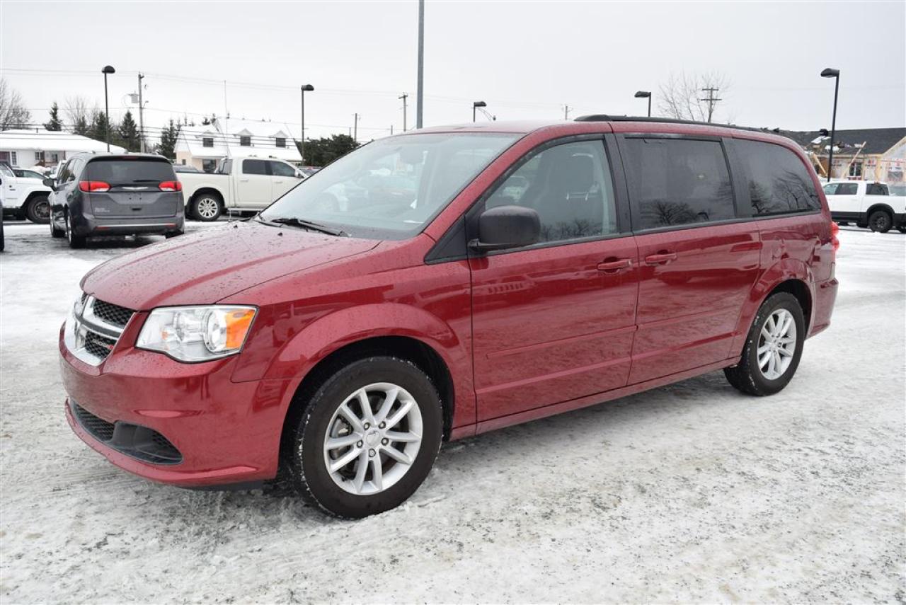 Used 2016 Dodge Grand Caravan Sxt+7 Passagers for sale in Sherbrooke, QC