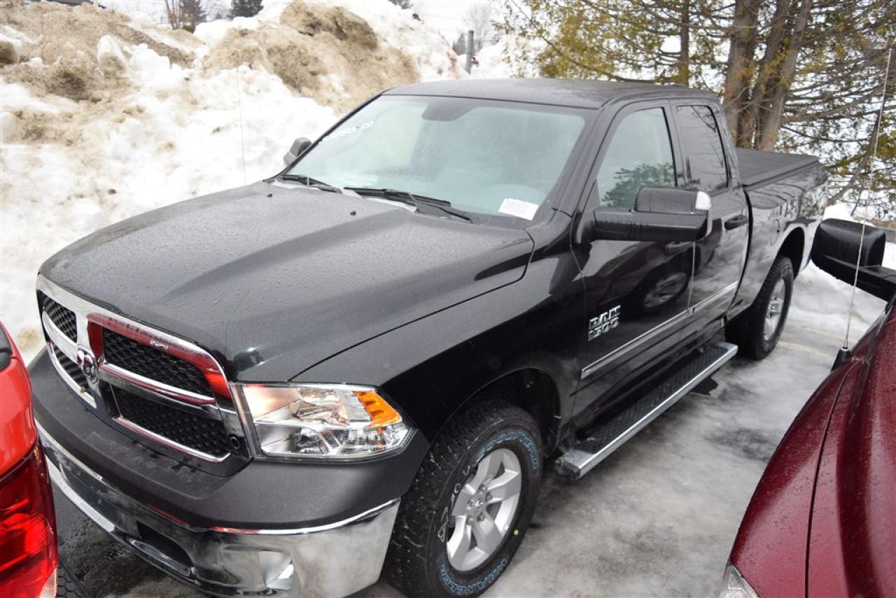 Used 2017 Ram 1500 Sxt+quad Cab + V-6 for sale in Sherbrooke, QC