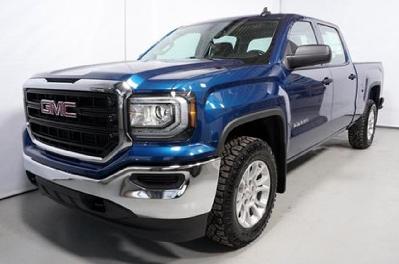 <a href=https://www.autoaubaine.com/GMC-Sierra 1500-c7014746.html>https://www.autoaubaine.com/GMC-Sierra 1500-c7014746.html</a>

GMC Sierra 1500 Base, Crew Cab  2018Régulateur de vitesse, Freins ABS, Contrôle de stabilité, Coussin gonflable conducteur, Coussins gonflables latéraux, Lecteur MP3, Volant ajustable, Caméra de recul, Direction assistée, Coussins gonflables arrière pour la tête, Siège conducteur - soutien lombaire, Freins à disque, Antipatinage, Système de surveillance de la pression des pneus, Technologie Bluetooth intégrée, Climatisation