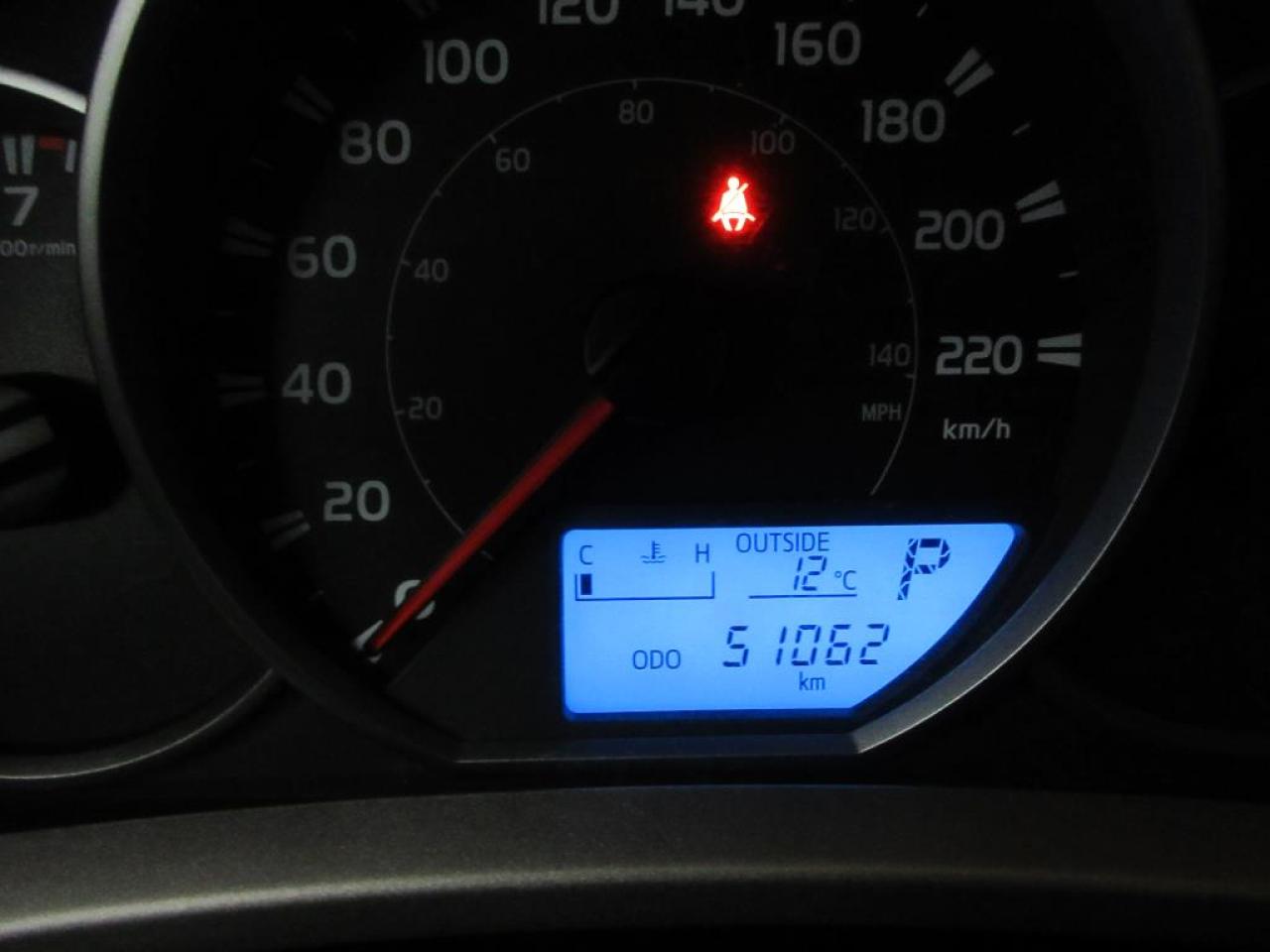 662884