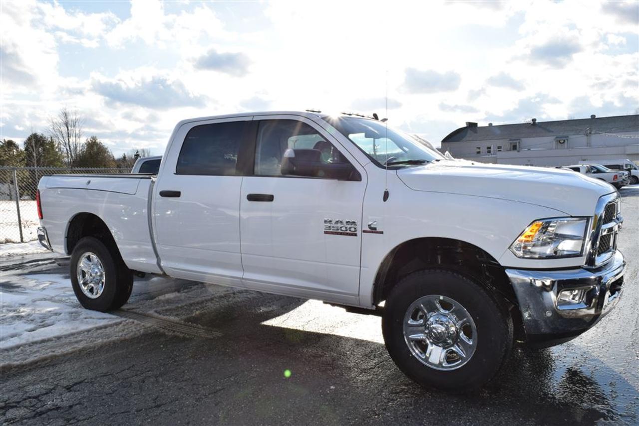 <a href=https://www.elitechrysler.com/occasion/RAM-3500-2018.html>https://www.elitechrysler.com/occasion/RAM-3500-2018.html</a>

ensemble protection, moteur 6 cylindres,Turbo diésel 6.7 litres, lunette coulissante, toit ouvrant, feu de gabarit, Bluetooth, caméra de recul, système aide stationnement avant/arrière, pédalier à réglage électrique, système de rangement de caisse RamBox, doublure de cisse pulvérisée, véhicule garantie par le manufacturier. Auto, à vendre Chez Élite Chrysler Jeep Dodge Ram, le plus grand choix en inventaire. À Sherbrooke en Estrie Possibilité de Livraison partout au Québec !!!!!! Pour plus de détails, pour un essai routier ou même lachat, Communiquer avec lun de nos conseillers en vente sans frais au 1-888-647-5468.Financement sur place. (1ère et 2ième Chance)
