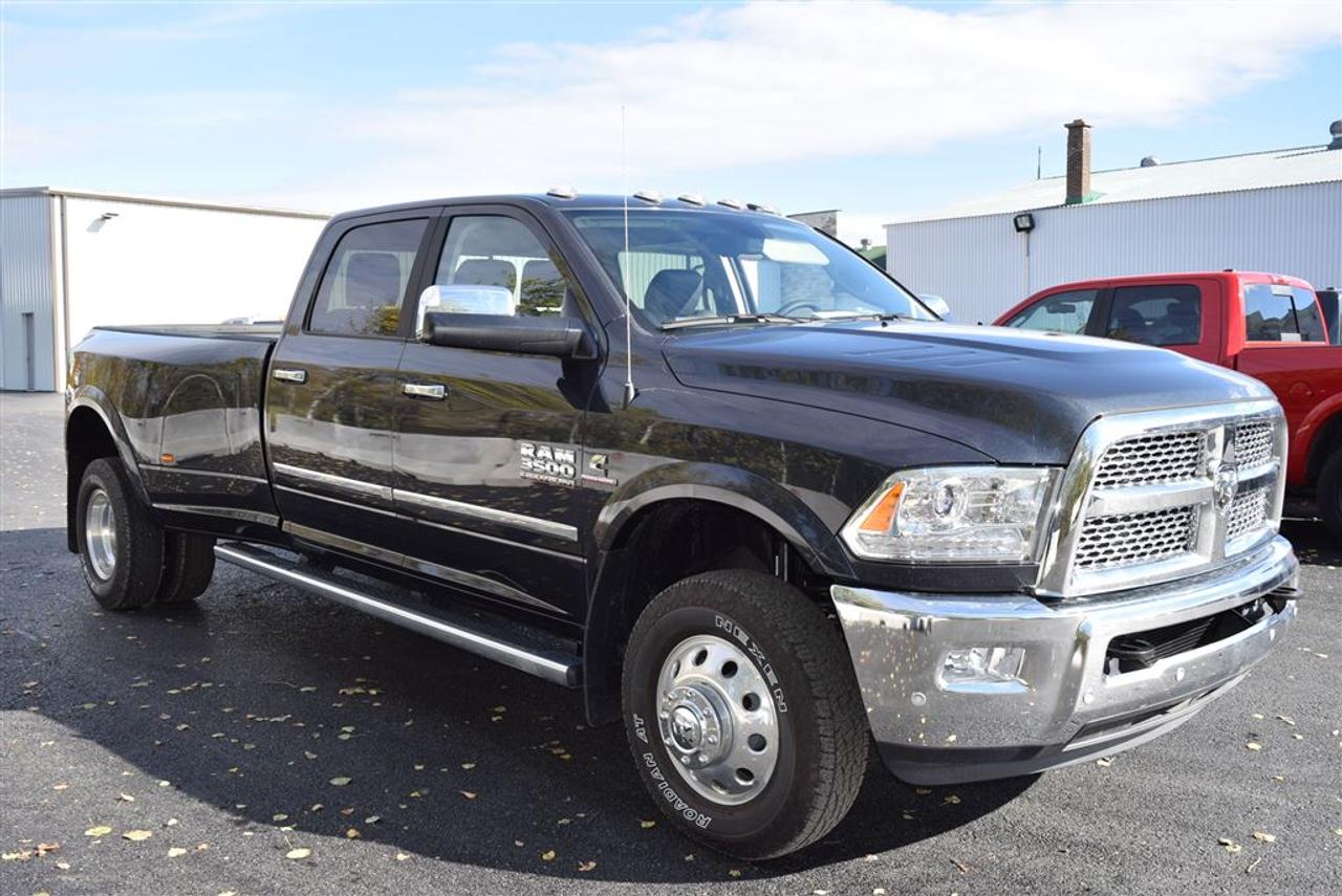 <a href=https://www.elitechrysler.com/occasion/RAM-3500-2017.html>https://www.elitechrysler.com/occasion/RAM-3500-2017.html</a>

Siègesw chauffants avant/arrière, essuie glace détecteur de pluie, ensemble préparation remorque à sellette/col-de-cygne, Bluetooth, démarreur à distance, Balance de Garantie du manufacturier.   Auto, à vendre Chez Élite Chrysler Jeep Dodge Ram, le plus grand choix en inventaire. À Sherbrooke en Estrie   Possibilité de Livraison partout au Québec !!!!!!  Pour plus de détails, pour un essai routier ou même lachat, Communiquer avec lun de nos conseillers en vente sans frais au 1-888-647-5468.  Financement sur place. (1ère et 2ième Chance)