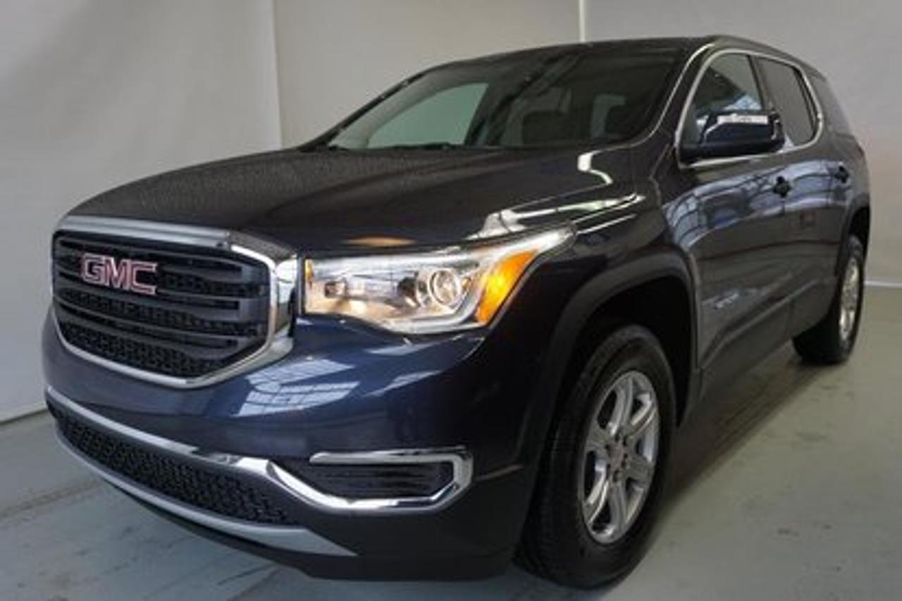 <a href=https://www.autoaubaine.com/GMC-Acadia-c6977977.html>https://www.autoaubaine.com/GMC-Acadia-c6977977.html</a>

GMC Acadia SLE-1, AWD  2018Régulateur de vitesse, Essuie-glaces intermittents, Freins ABS, Coussin gonflable conducteur, Coussins gonflables latéraux, Lecteur MP3, Volant ajustable, Tapis protecteurs, Caméra de recul, Volant gainé de cuir, Rétroviseur électrique, Sièges de troisième rangée, Rétroviseurs chauffants, Coussins gonflables arrière pour la tête, Démarrage sans clé, Freins à disque, Verrous de sécurité pour enfants, Système de surveillance de la pression des pneus, Sièges baquets, Technologie Bluetooth intégrée, Climatisation arrière, Aluminium, Climatisation