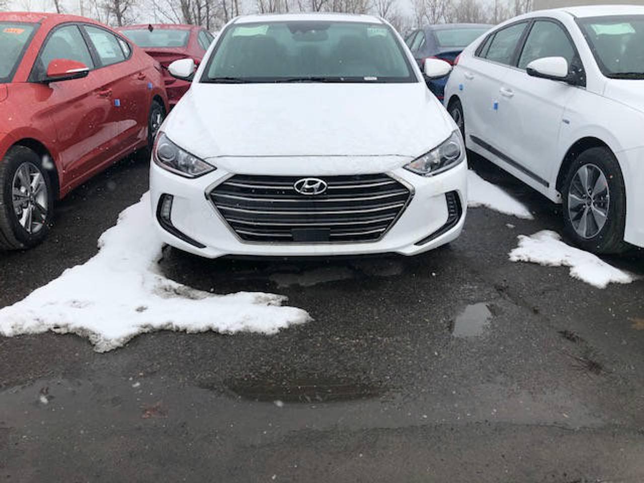 <a href=https://www.iledessoeurshyundai.com/occasion/Hyundai-Elantra-2017.html>https://www.iledessoeurshyundai.com/occasion/Hyundai-Elantra-2017.html</a>

NAVIGATION - CUIR - TOIT OUVRANT - GROUPE ELECTRIQUE COMPLET - VOLANT CHAUFFANT - DETECTEURS DANGLES MORTS - AVERTISSEMENT FRANCHISSEMENT DE VOIE - REGULATEUR DE VITESSE INTELLIGENT - FREINAGE DURGENCE AUTONOME AVEC DETECTION DE PIETONS - GARANTIE 5 ANS OU 100 000 KM ET BIEN PLUS !