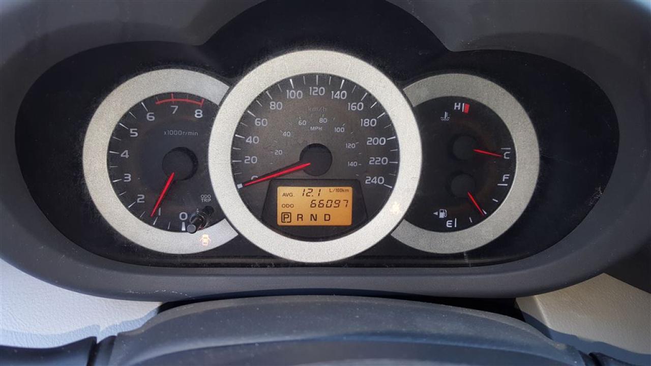 663005