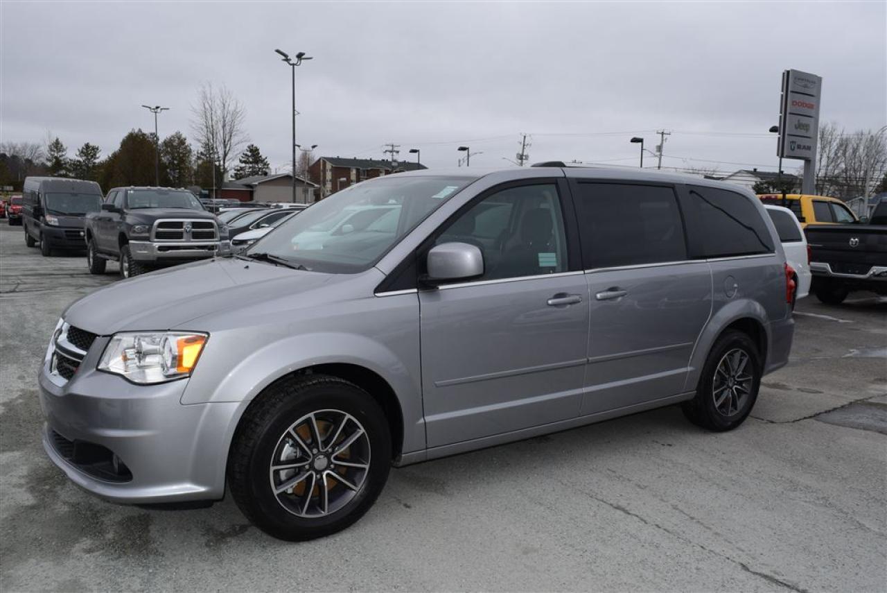 Used 2017 Dodge Grand Caravan Premium Plus for sale in Sherbrooke, QC