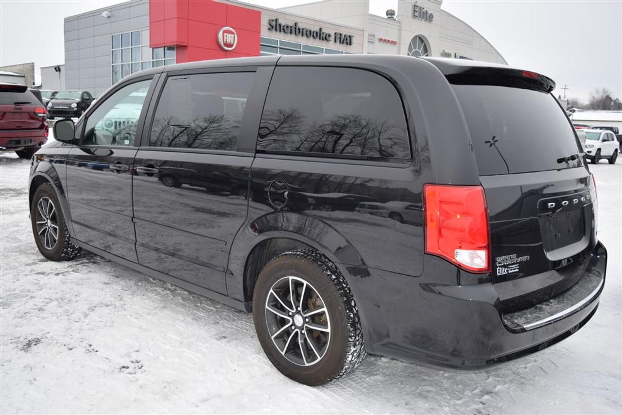<a href=https://www.elitechrysler.com/occasion/Dodge-Grand_Caravan-2017.html>https://www.elitechrysler.com/occasion/Dodge-Grand_Caravan-2017.html</a>

2017 Grand caravan GT, 7 passagers, sièges chauffants, Bluetooth, balance de garantie du manufacturier,   Auto, à vendre Chez Élite Chrysler Jeep Dodge Ram, le plus grand choix en inventaire. À Sherbrooke en Estrie   Possibilité de Livraison partout au Québec !!!!!!  Pour plus de détails, pour un essai routier ou même lachat, Communiquer avec lun de nos conseillers en vente sans frais au 1-888-647-5468.  Financement sur place. (1ère et 2ième Chance)