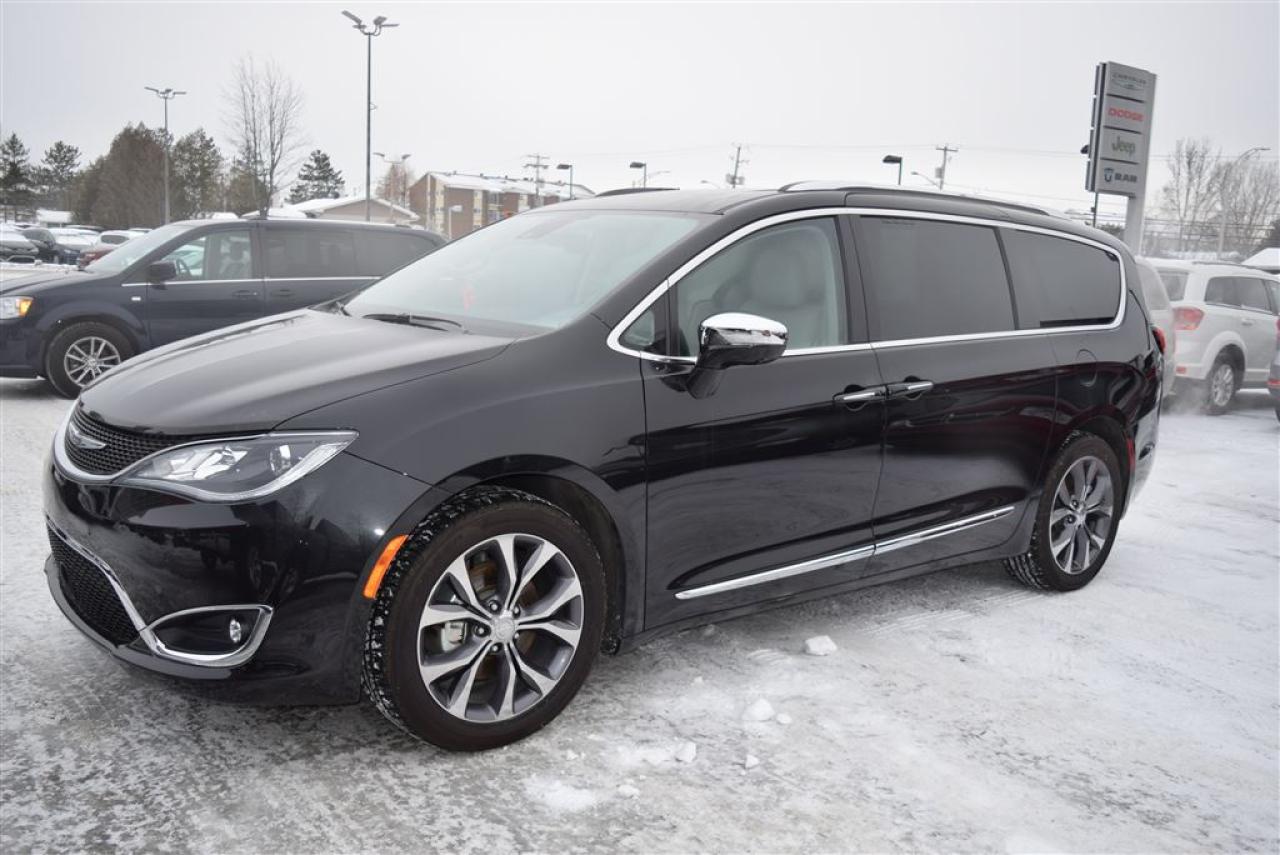 Used 2017 Chrysler Pacifica Ltd Platinum for sale in Sherbrooke, QC
