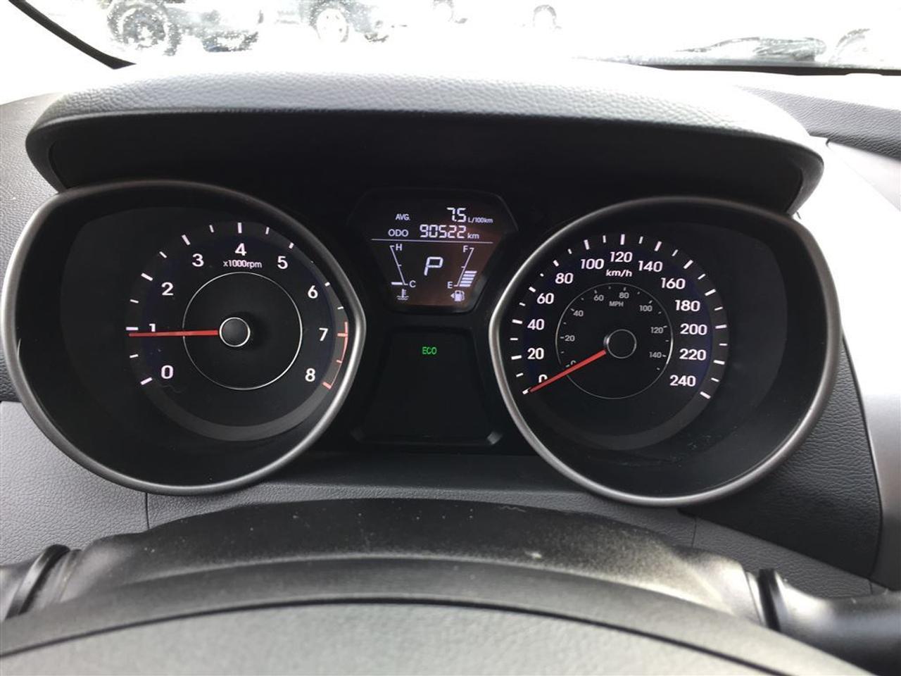 663070.11652975