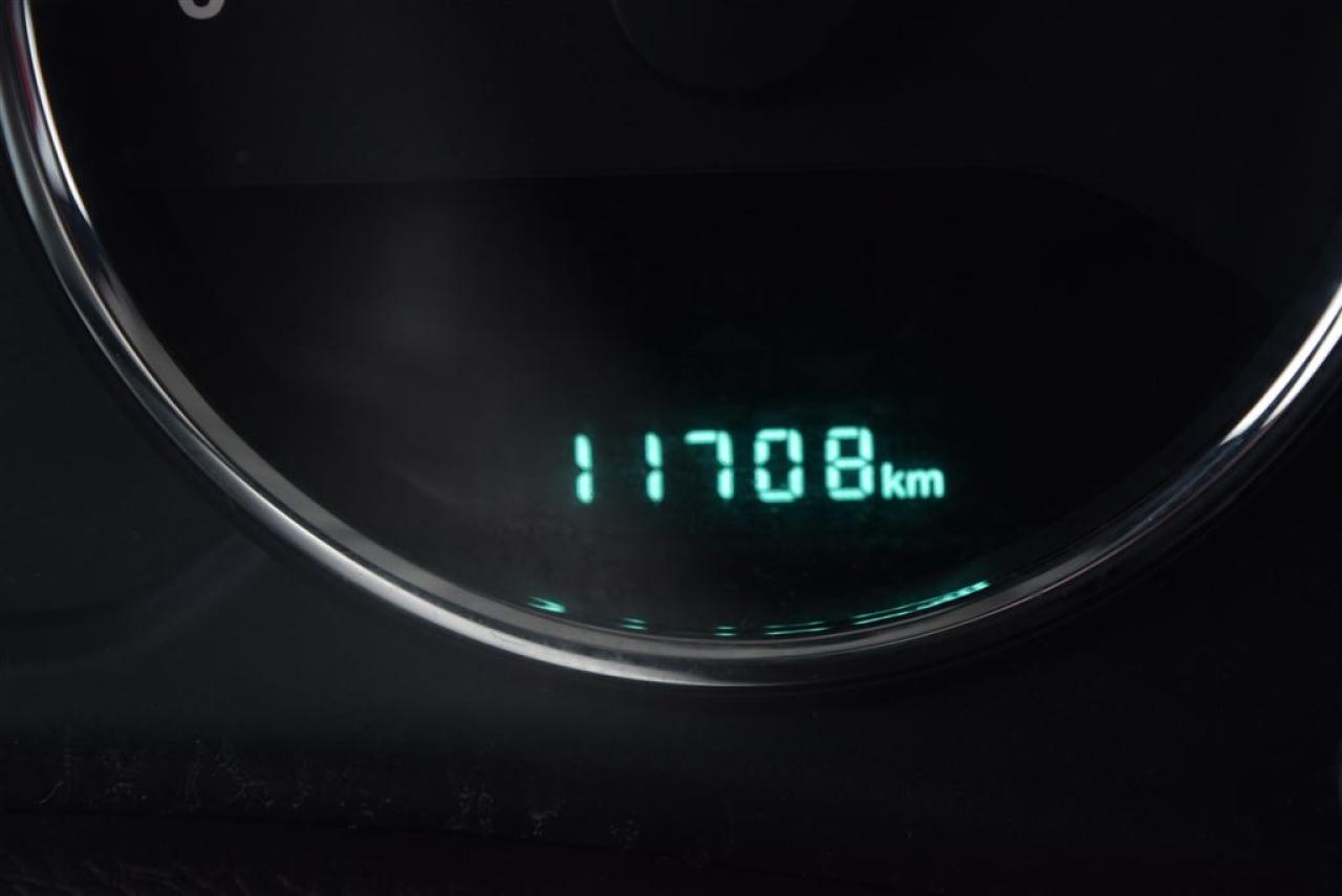 663076