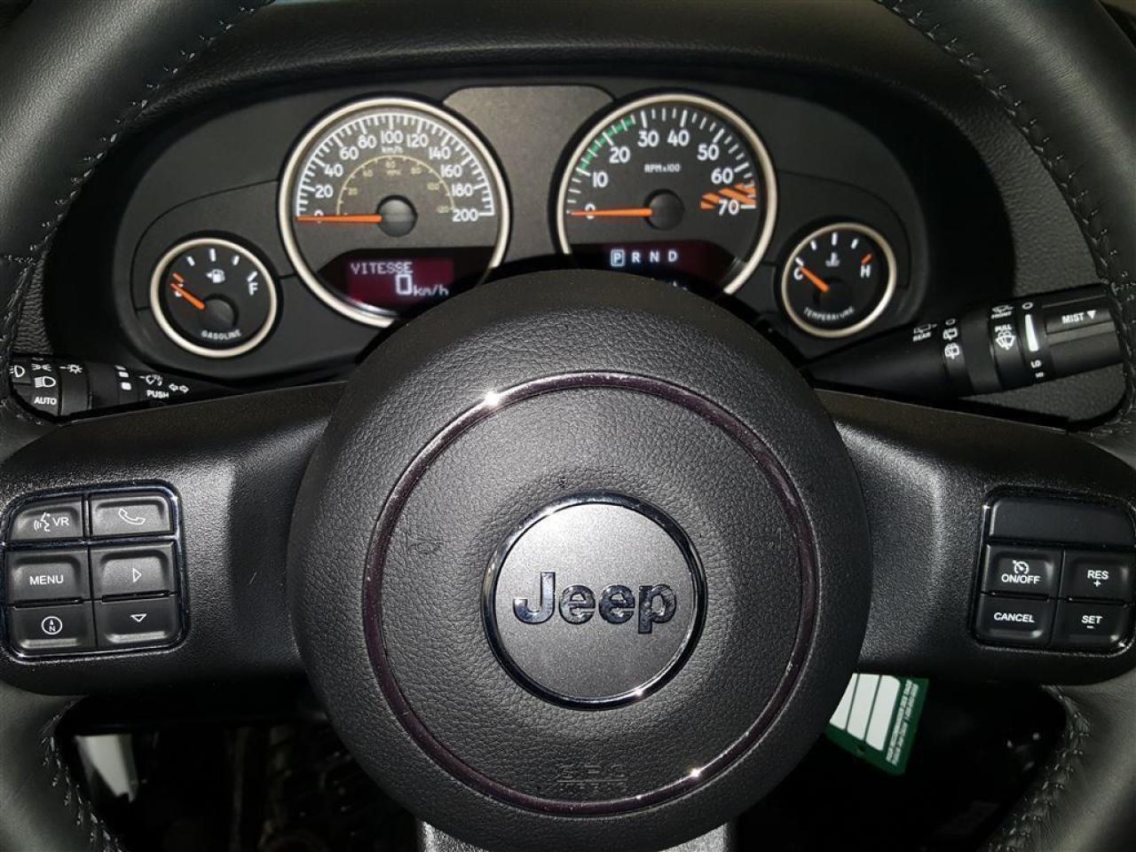 663081