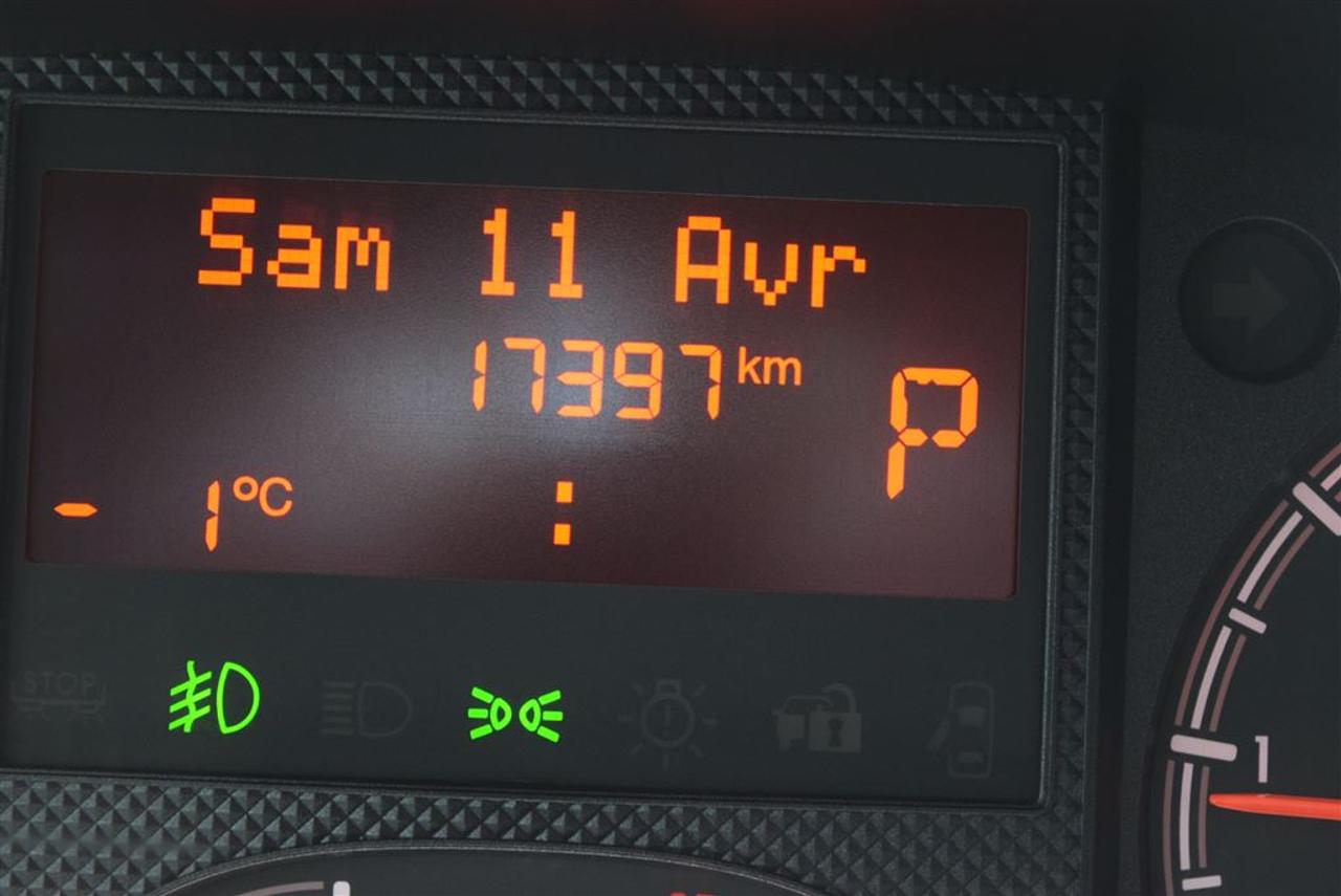 663085.11653282