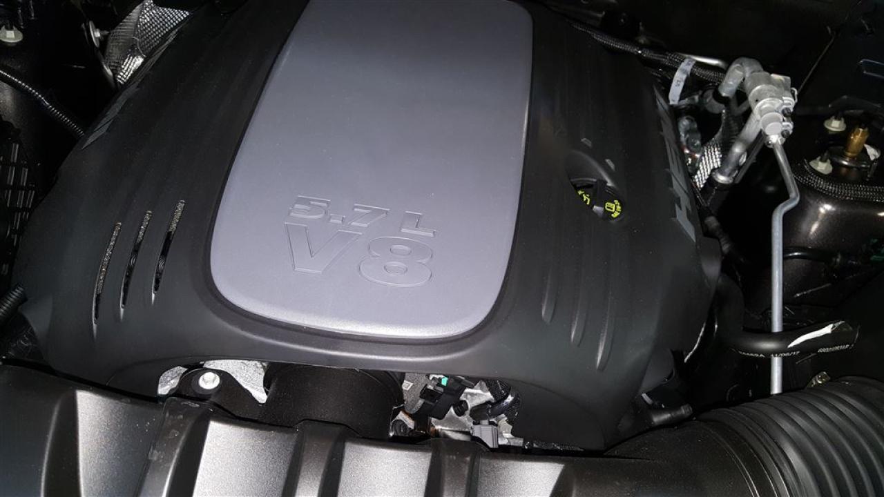 663104