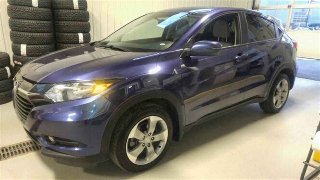 <a href=https://www.dupontduponthonda.com/occasion/Honda-HRV-2016.html>https://www.dupontduponthonda.com/occasion/Honda-HRV-2016.html</a>

WOW !! 11350km SEULEMENT !!! Jamais accidenté et toujours pleinement garantie !! À qui la chance ???  Financement 2e chance au crédit disponible.
