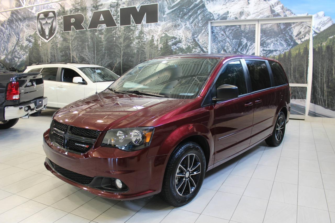 Used 2017 Dodge Grand Caravan BLACKTOP for sale in Laval, QC
