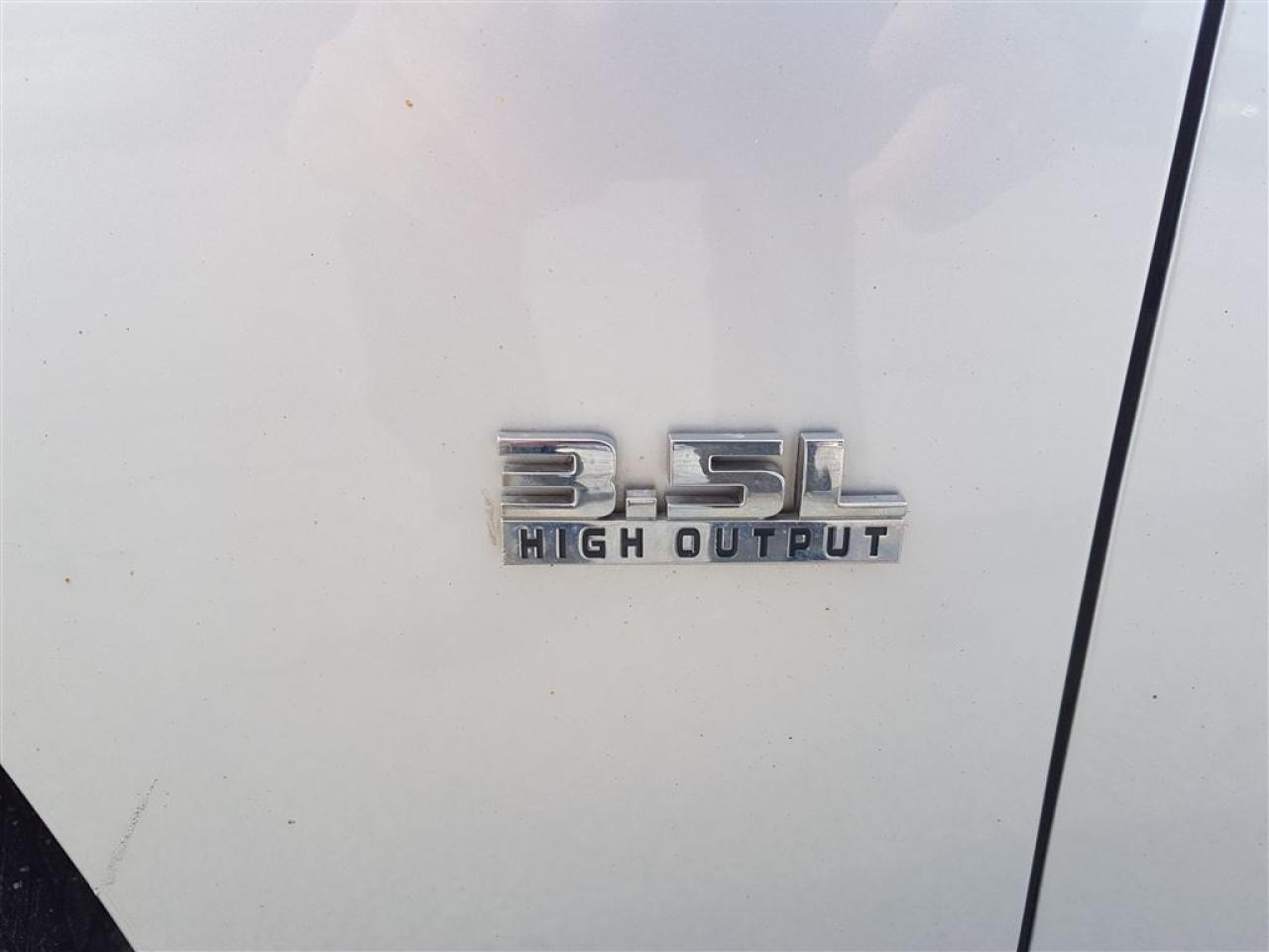 663186