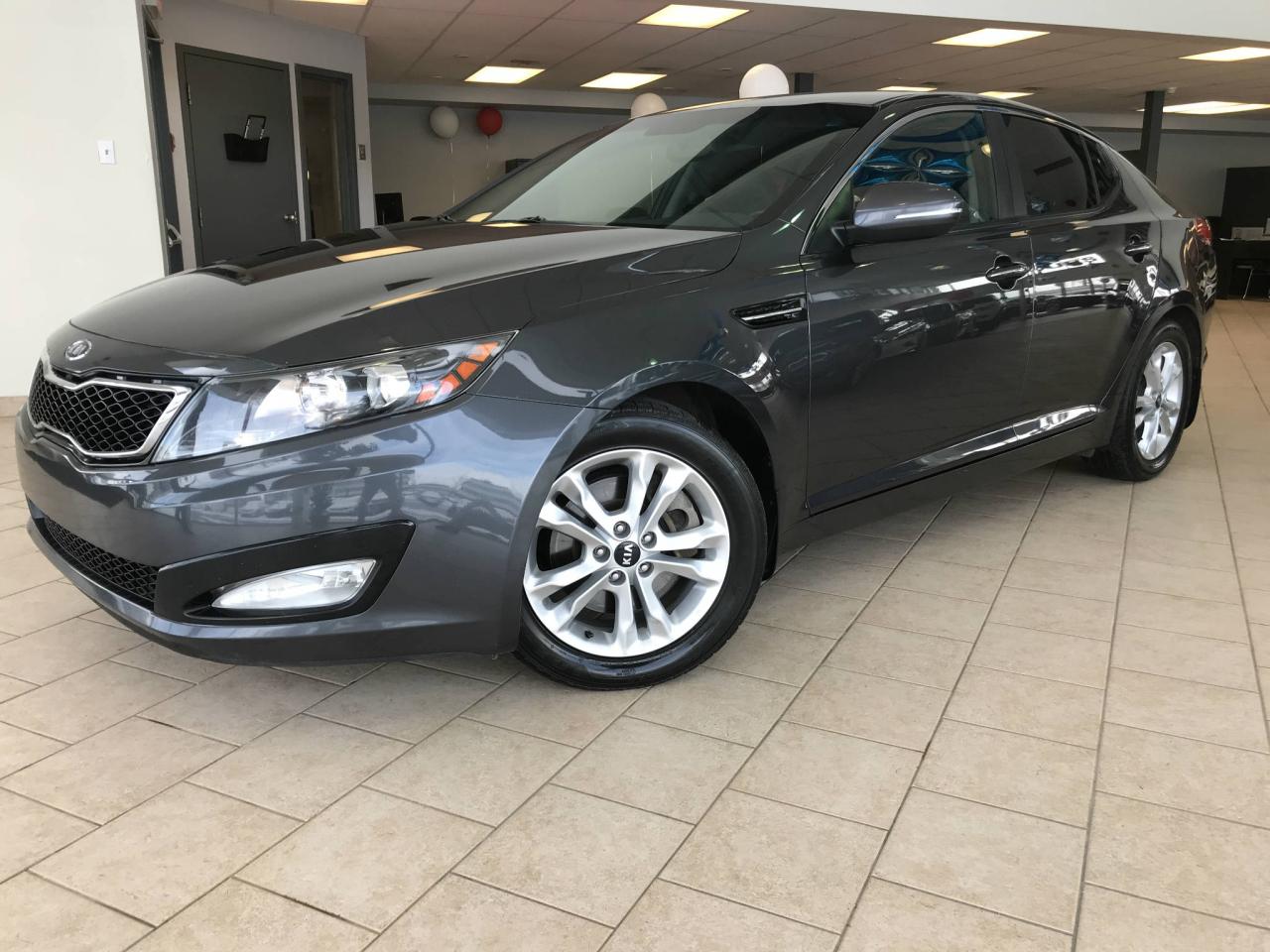 Used 2012 Kia Optima EX Turbo CUIR CAMERA DE RECUL for sale in Pointe-Aux-Trembles, QC