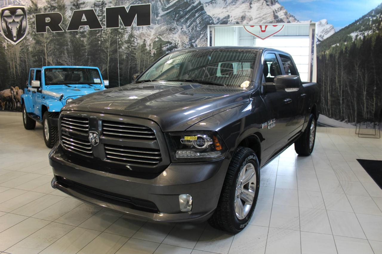 Used 2017 Dodge Ram 1500 SPORT CREW 4X4 for sale in Laval, QC