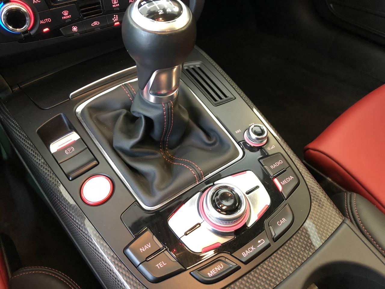 663249