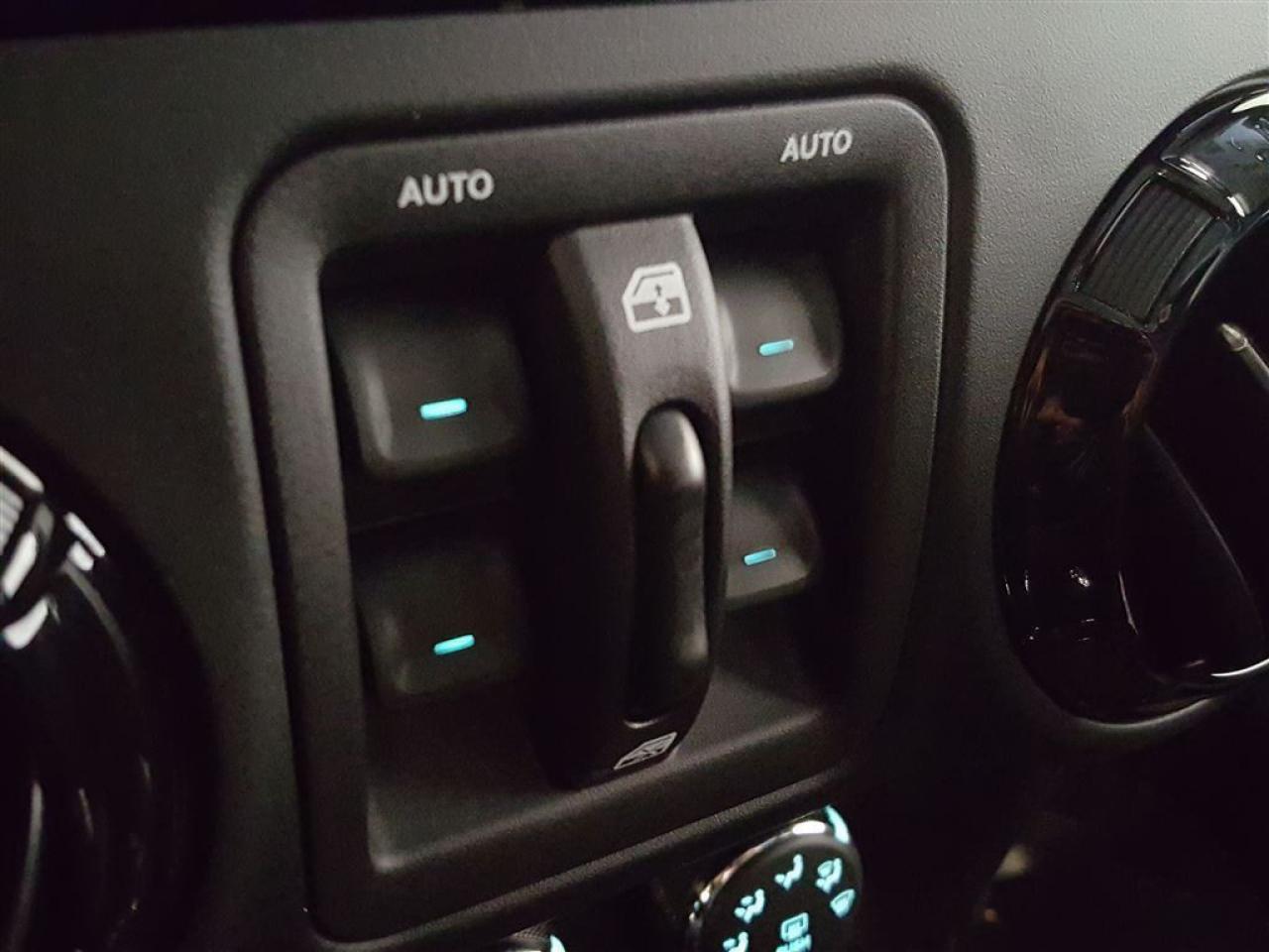 663266