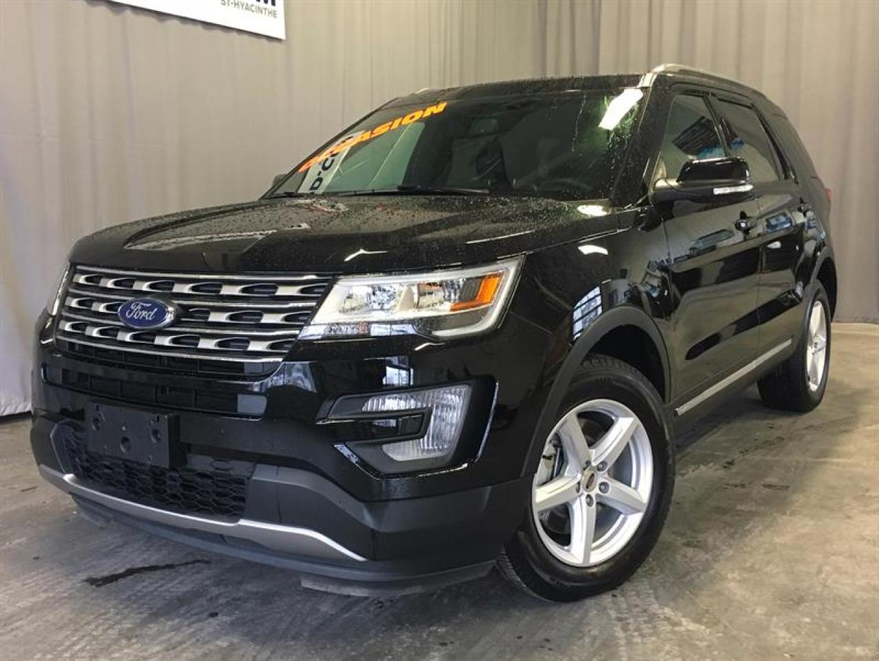 Used 2017 Ford Explorer AWD 4DR XLT for sale in St-Hyacinthe, QC
