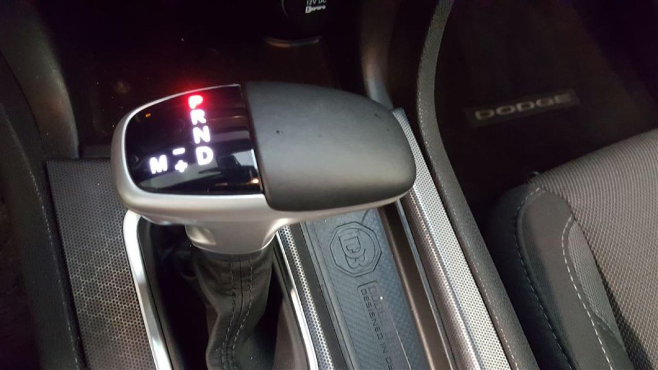 663280