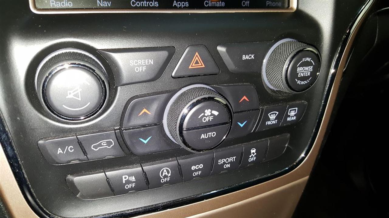 663283.11657864