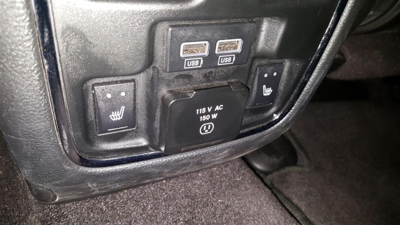 663283