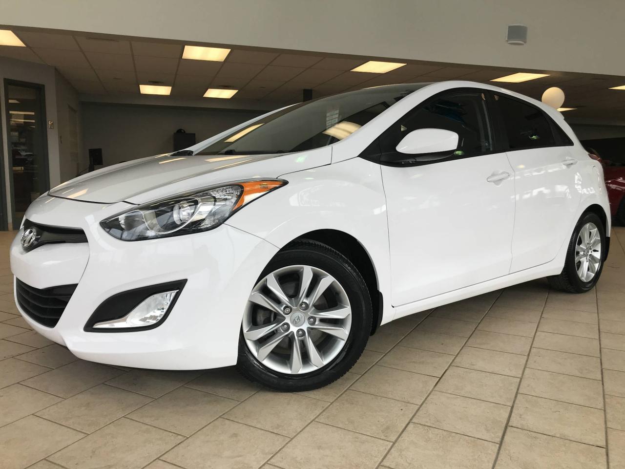 Used 2014 Hyundai ELANTRA GT GLS TOIT PANO SIEGES CHAUFF for sale in Pointe-Aux-Trembles, QC