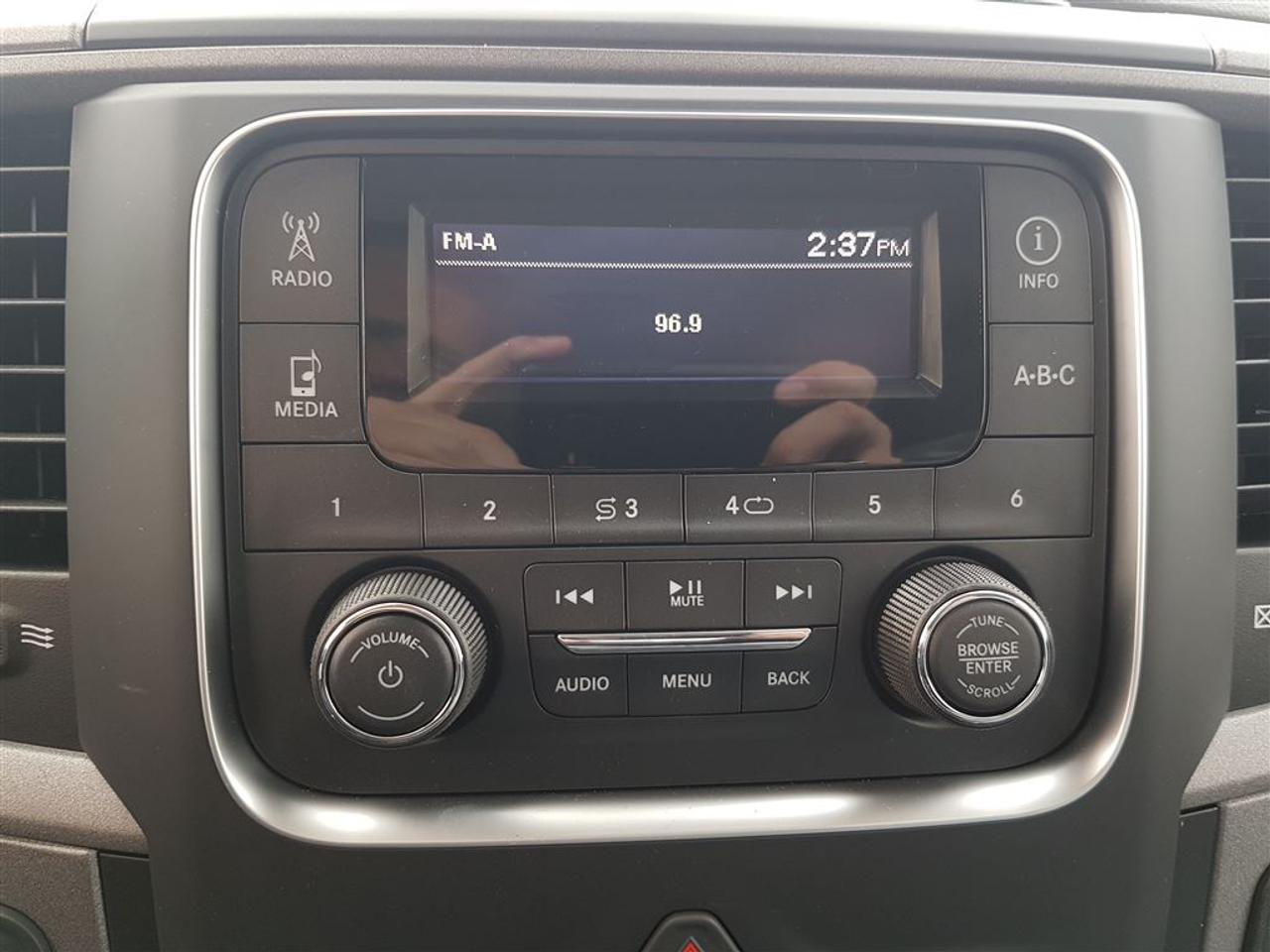 663305.11658539