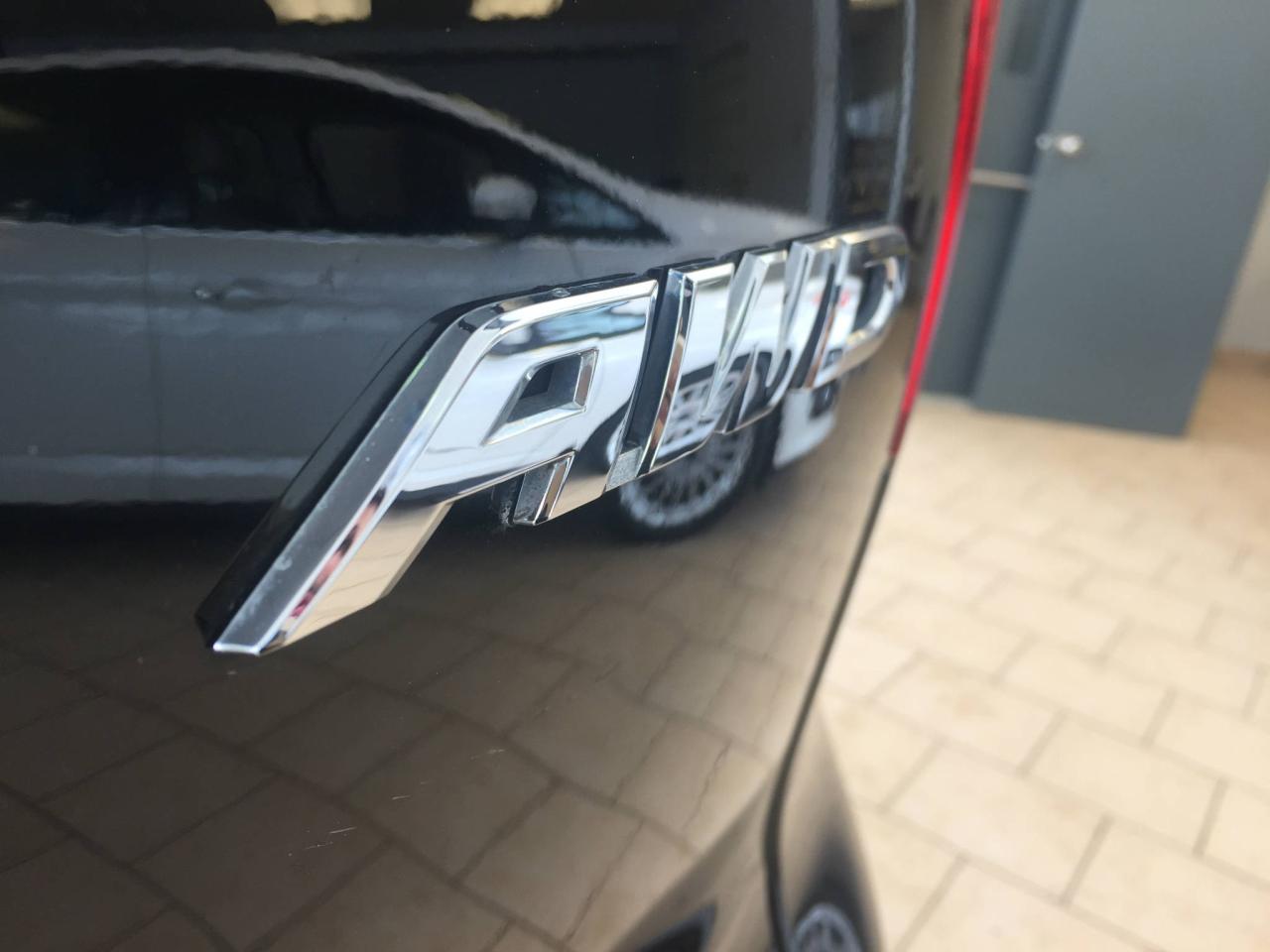 663312