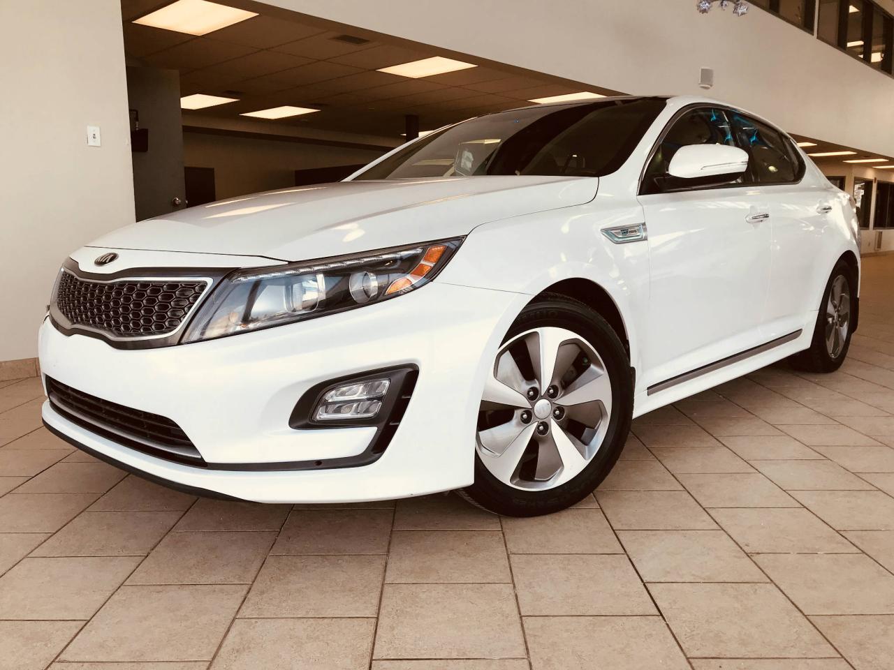 Used 2014 Kia Optima Hybride HYBRID TOIT PANORAMIQUE CAM.RECUL S.CHAU for sale in Pointe-Aux-Trembles, QC