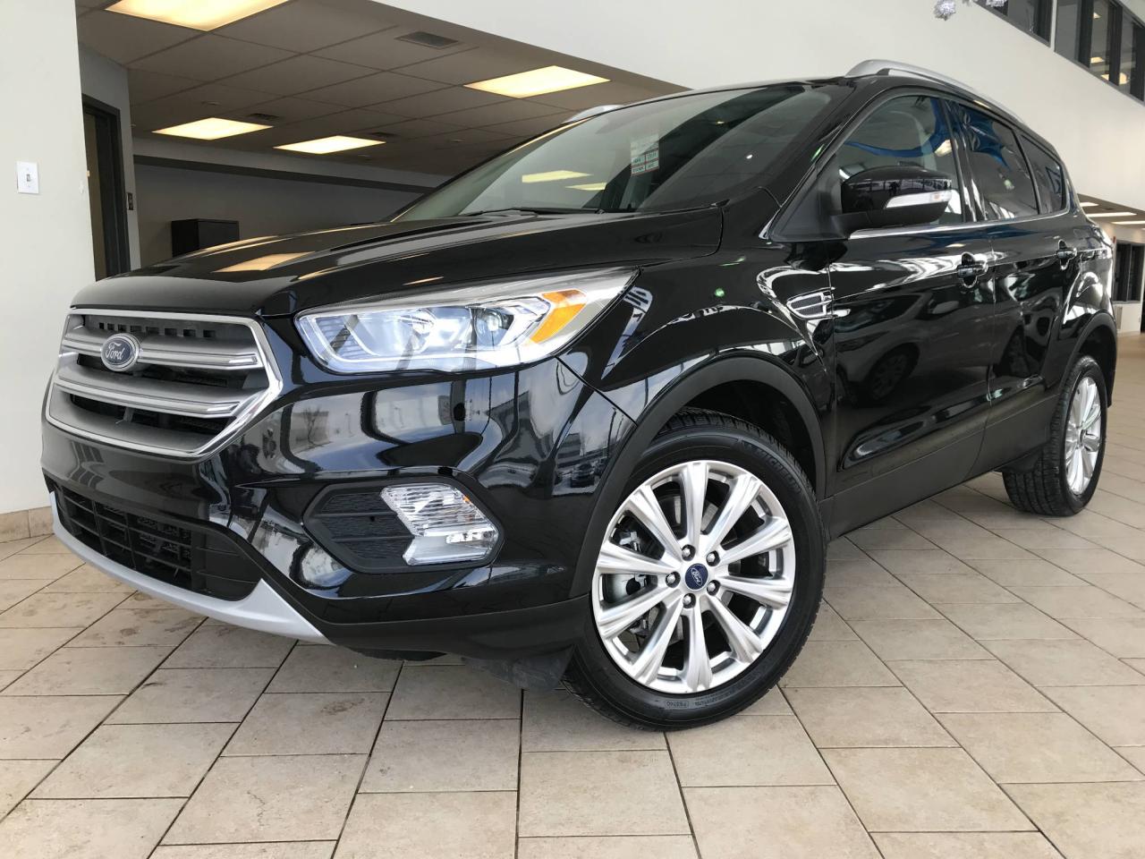 Used 2017 Ford Escape TITANIUM AWD CUIR TOIT PANO GPS AUDIO SO for sale in Pointe-Aux-Trembles, QC