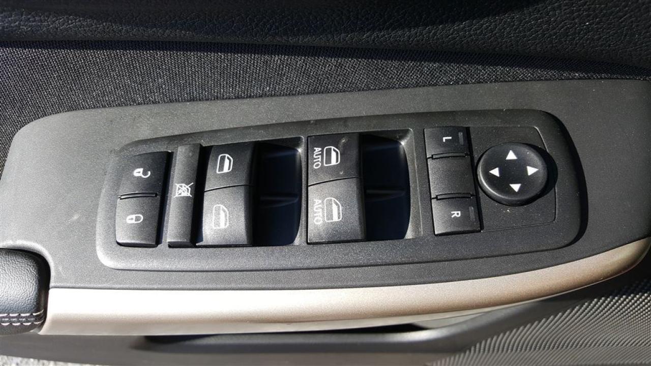 663352
