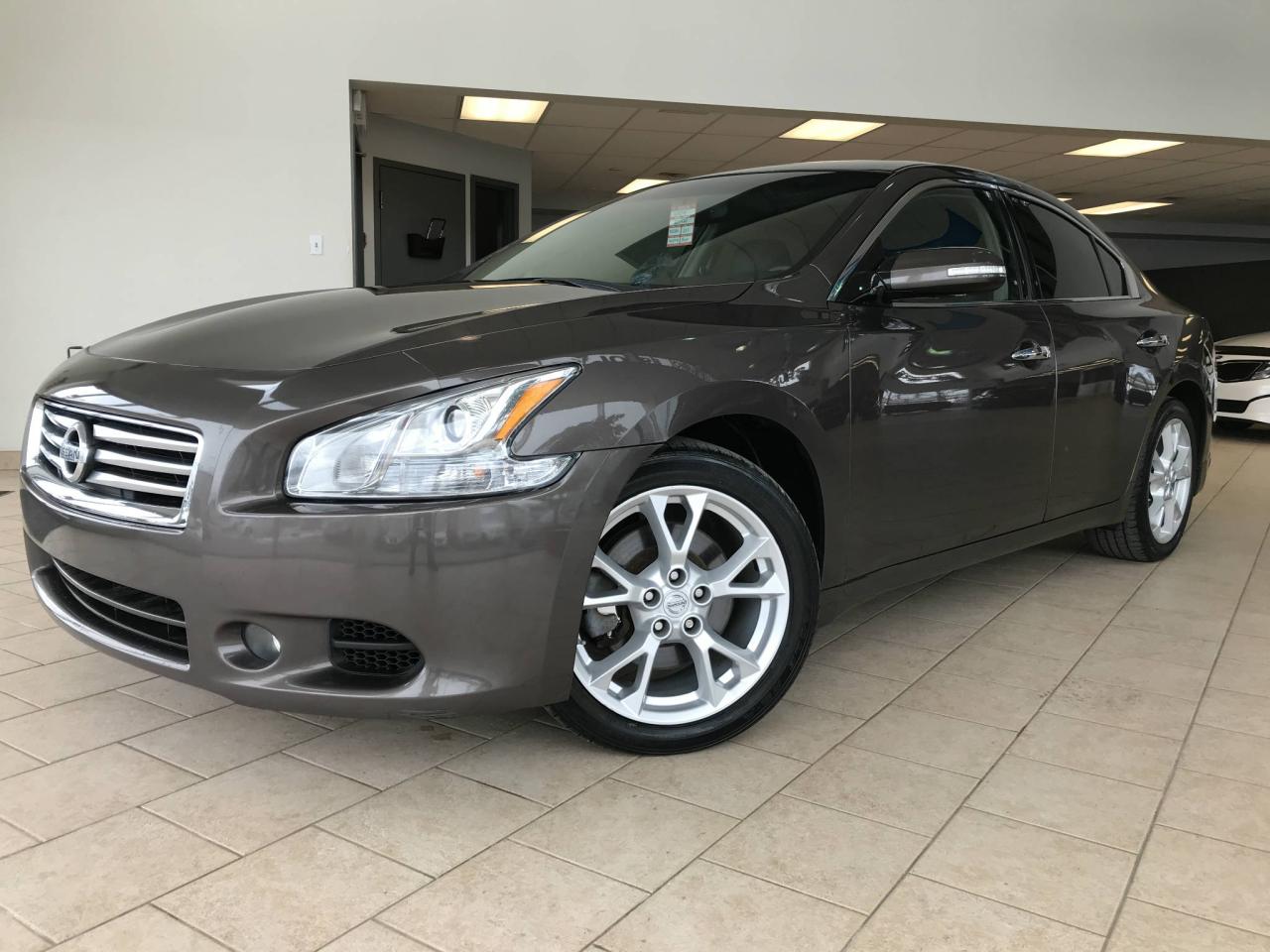 Used 2013 Nissan Maxima SV TOIT OUVRANT A/C CUIR for sale in Pointe-Aux-Trembles, QC
