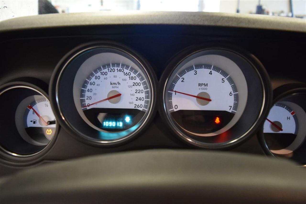 663376
