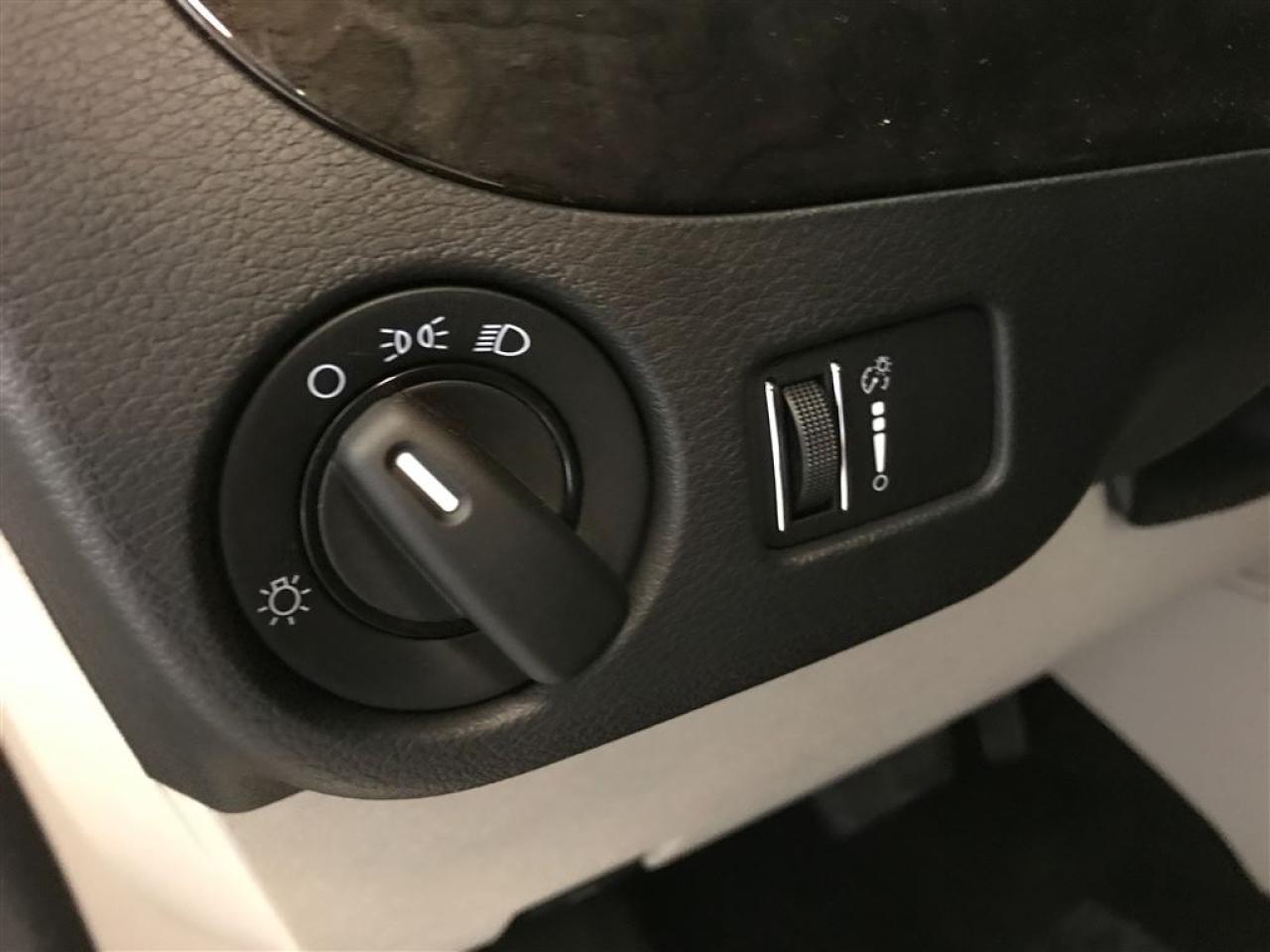 663398
