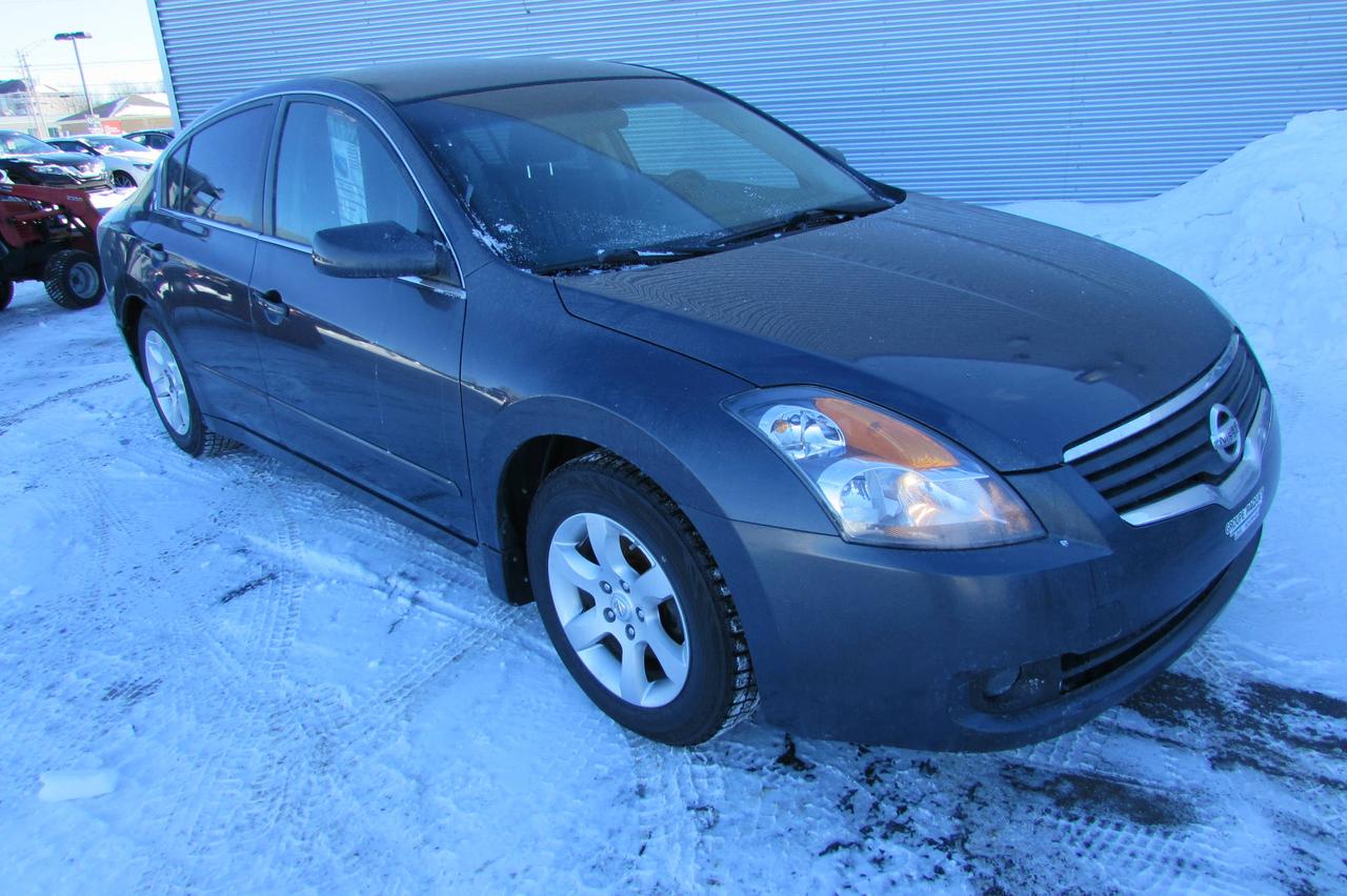 Used 2008 Nissan Altima Berline 4 portes I4, bo&icirc;te manuelle, 2,5 for sale in Montmagny, QC