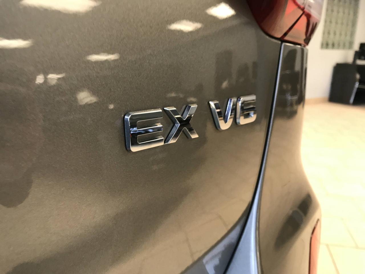 663438