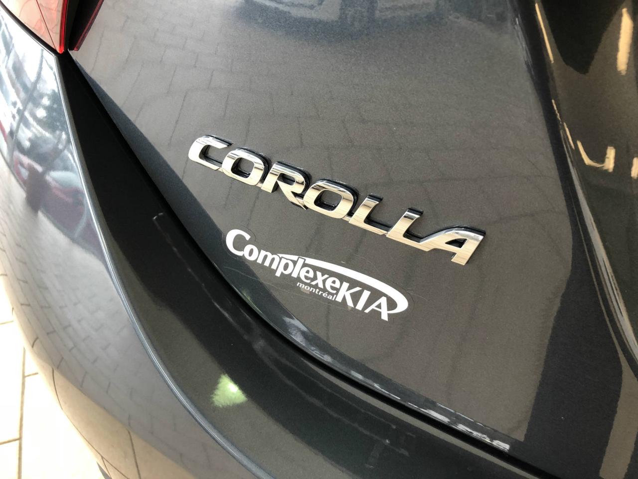663476