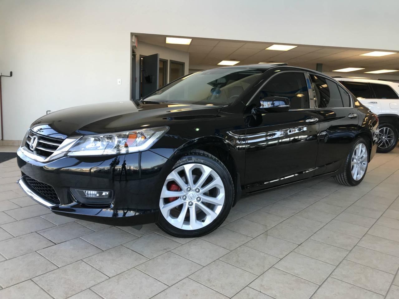 Used 2015 Honda Accord V6 TOURING CUIR TOIT OUVRANT GPS for sale in Pointe-Aux-Trembles, QC