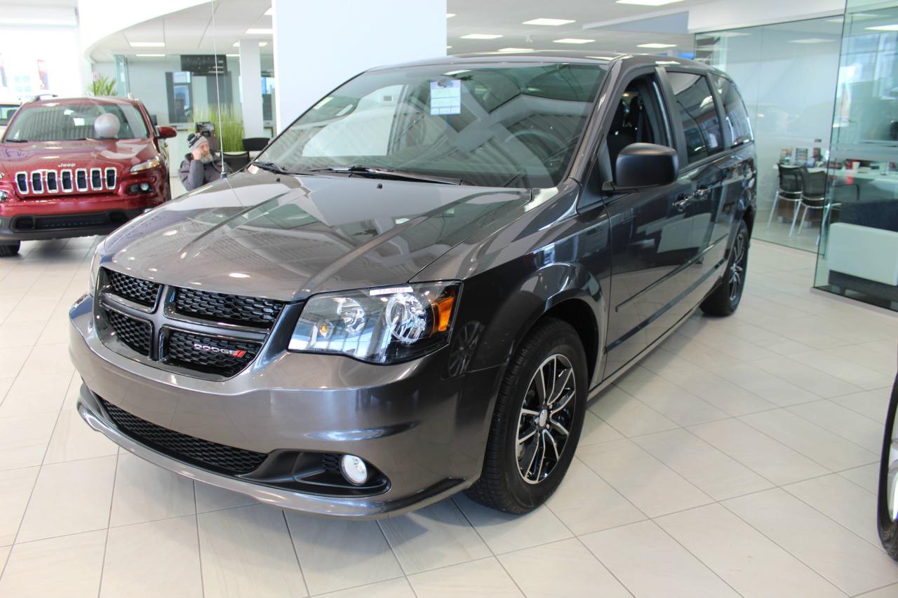 Used 2017 Dodge Grand Caravan BLACKTOP for sale in Laval, QC