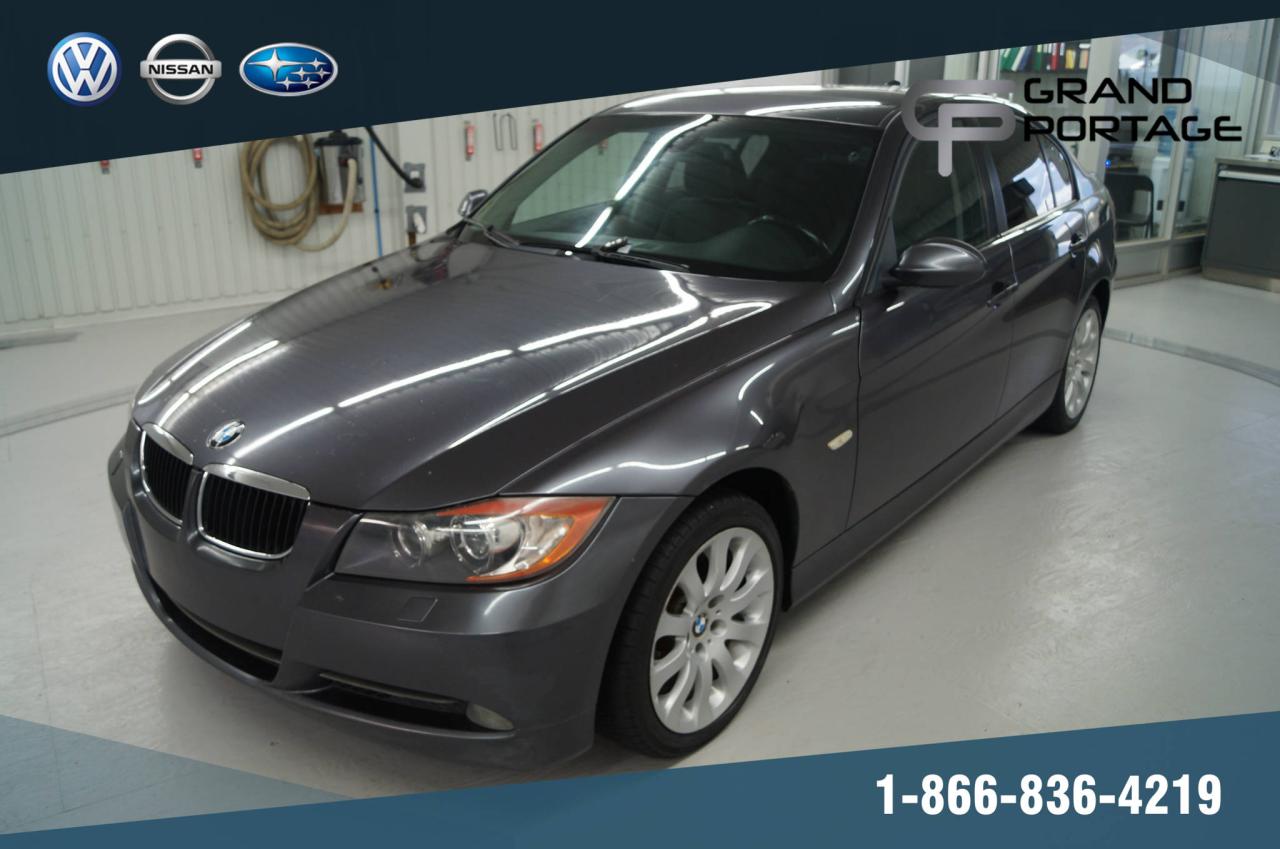 Used 2006 BMW 3 Series 325Xi 3.0L + AWD + MANUEL + MAGS + AC + for sale in Rivière-Du-Loup, QC