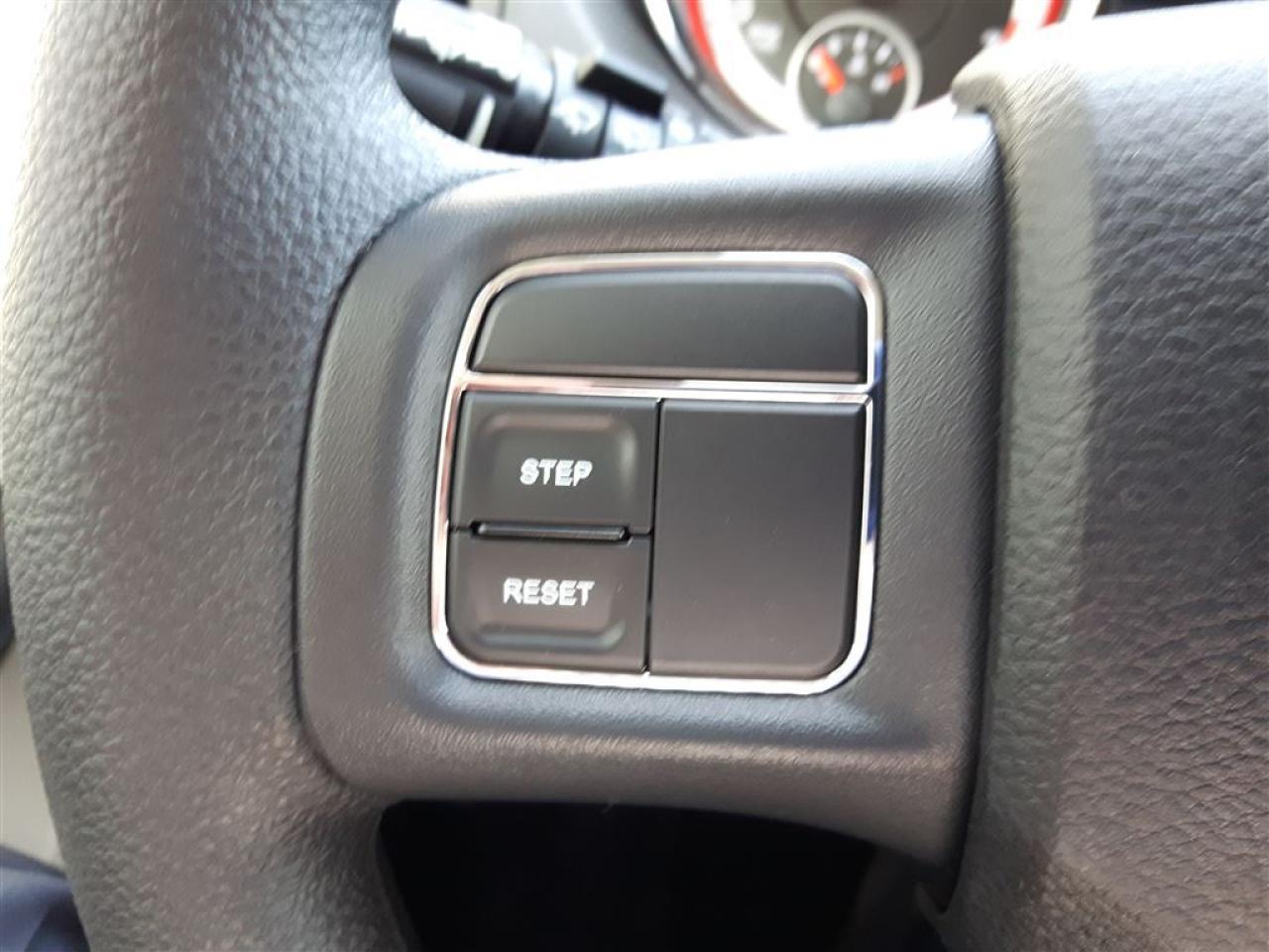 663562