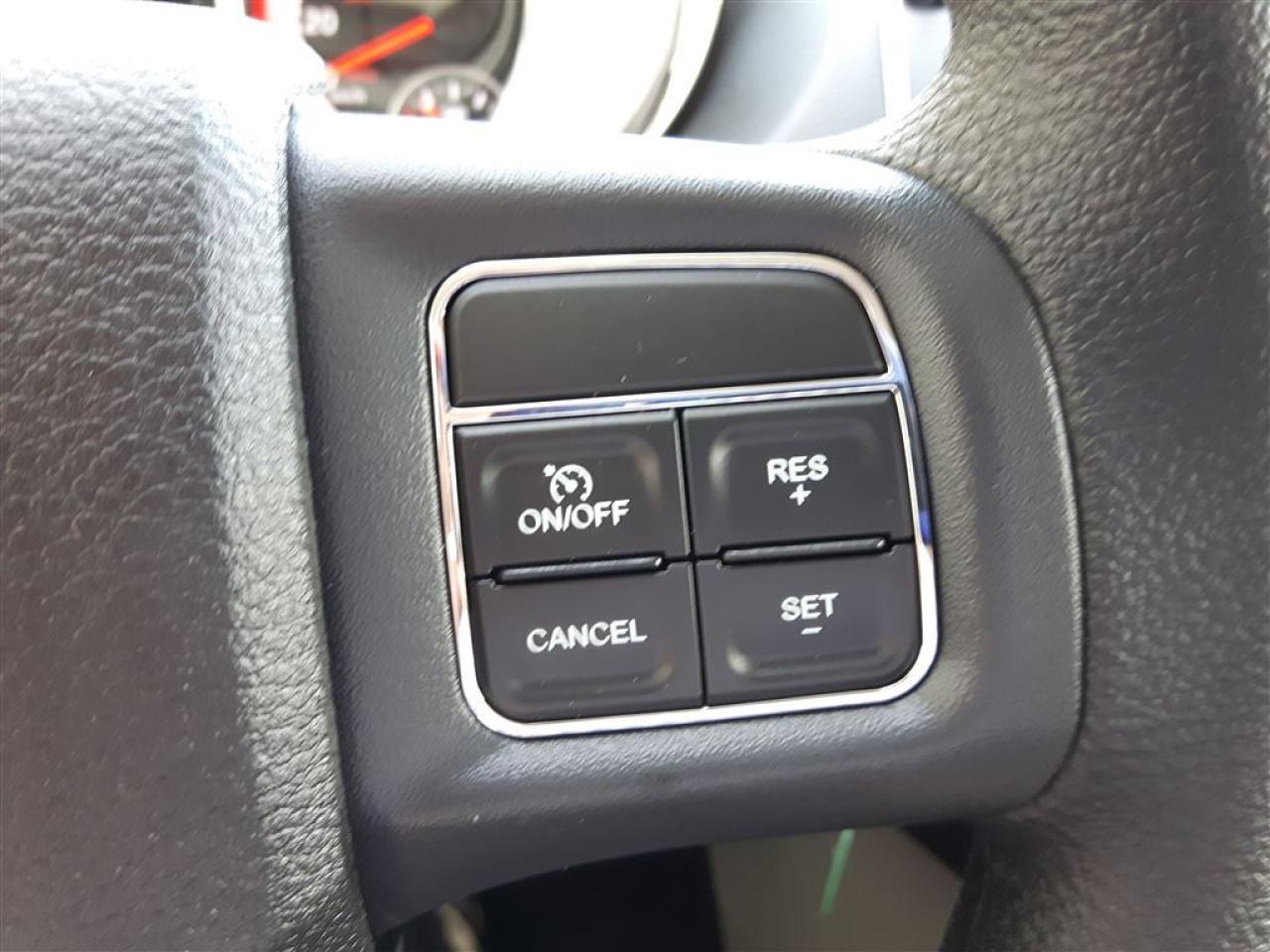 663562