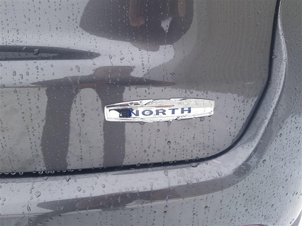 663565