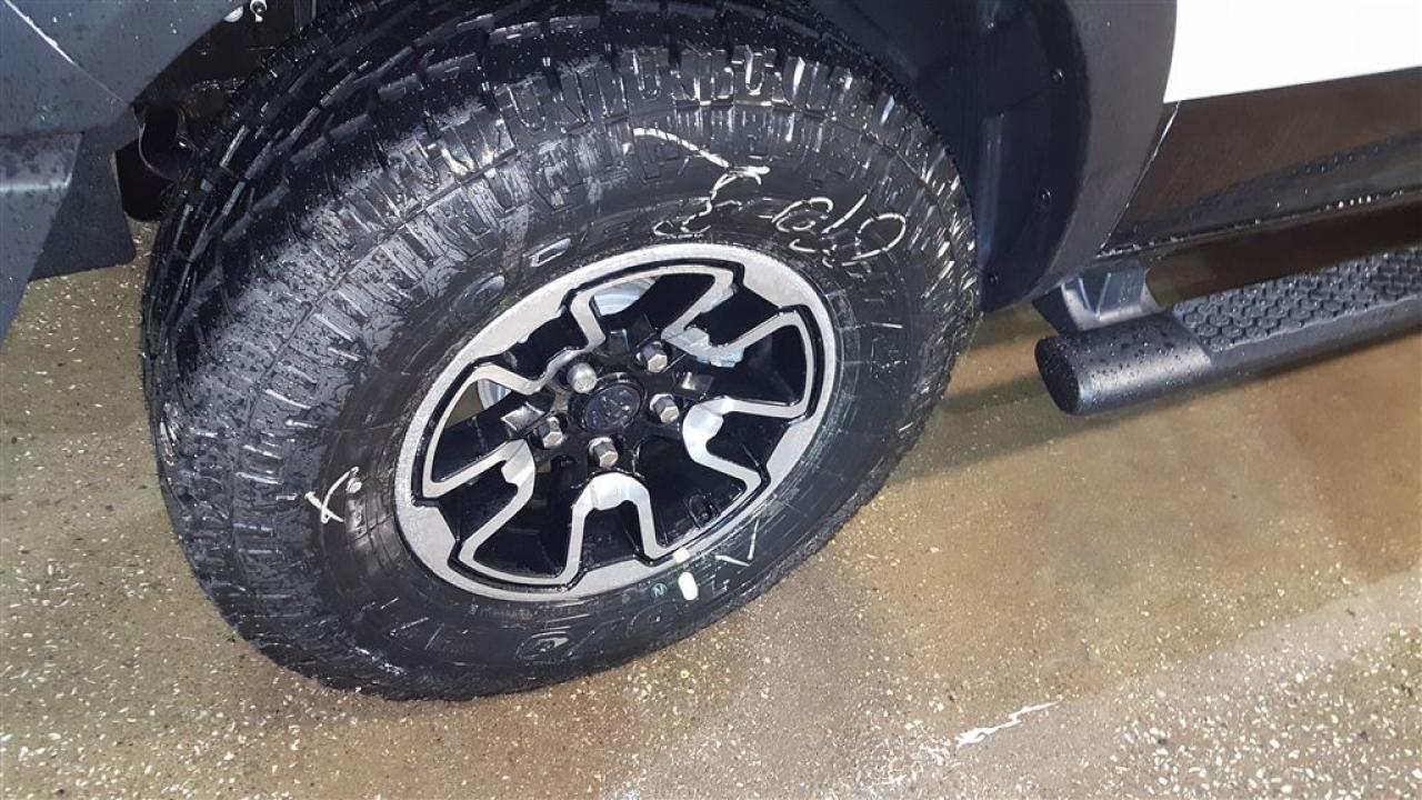 663593